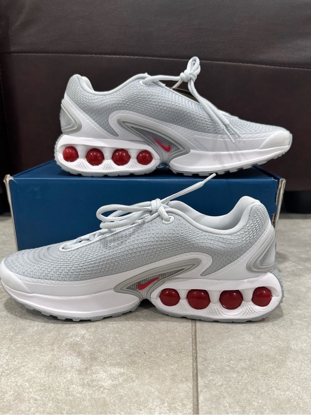 Size 10-Nike Air Max Dn Pure Platinum Metallic Silver - Picture 2 of 7